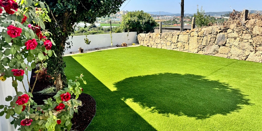 Tipos de Relva Artificial: Qual é a Ideal para o seu Espaço?